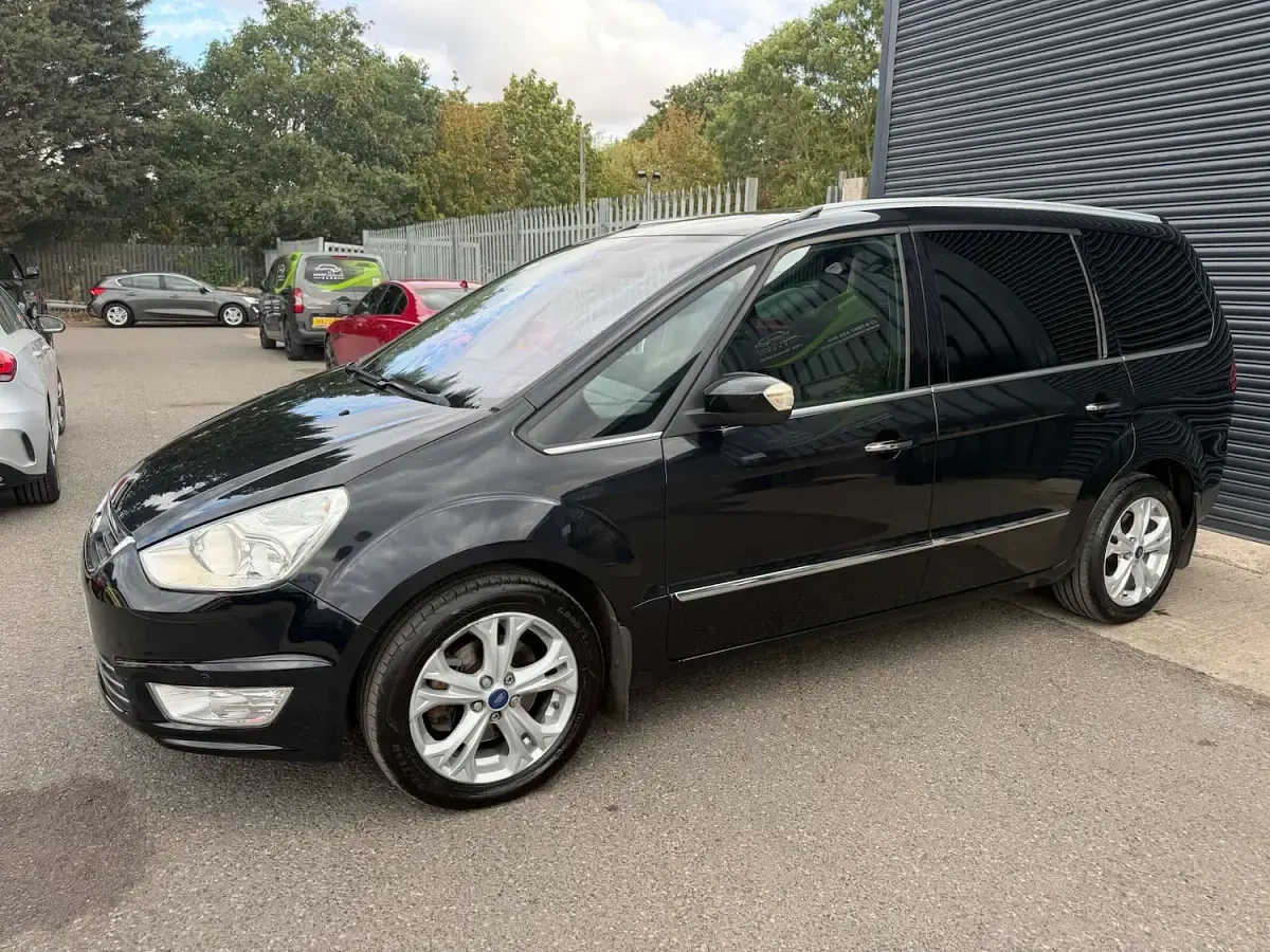 Used Ford Galaxy Titanium 140 HP (102 kW) 2015 Black MPV