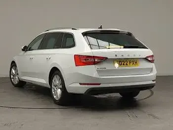 Used Skoda Superb SE Technology 150 HP (110 kW) 2022 White Estate