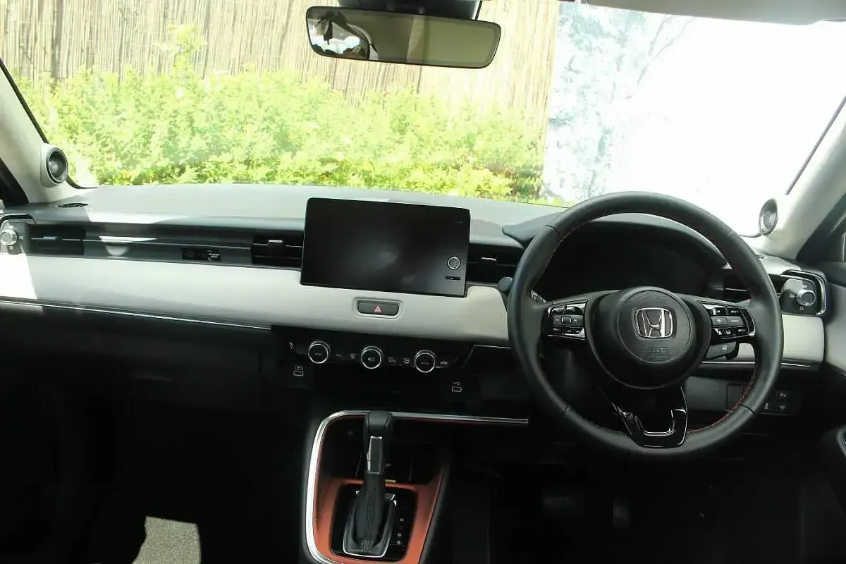 Used Honda HR-V Advance 131 HP (96 kW) 2024 Meteroid grey SUV