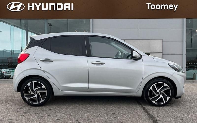 Used Hyundai i10 Premium 84 HP (61 kW) 2023 Hatchback