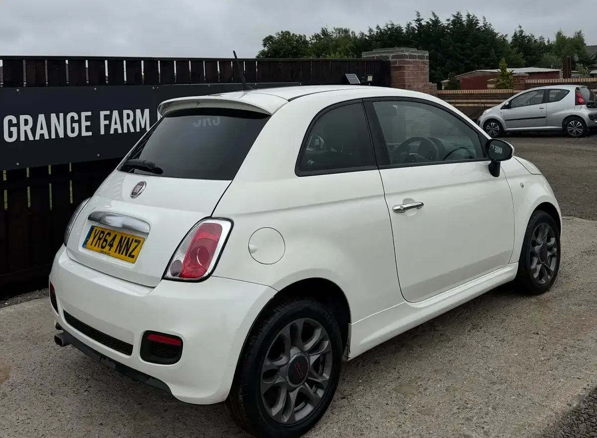 Used Fiat 500 S 69 HP (50 kW) 2014 White Hatchback