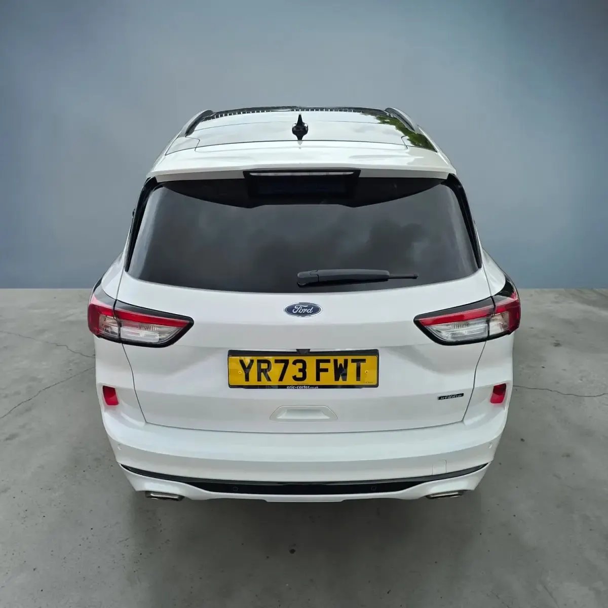 Used Ford Kuga ST-Line 225 HP (165 kW) 2023 White SUV
