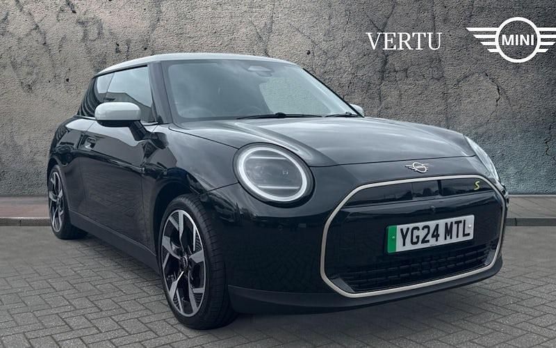 Begagnad Mini Cooper Exclusive 160 kW (218 HK) 2026 Halvkombi