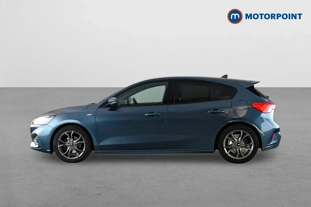 Used Ford Focus ST-Line 2019 Blue Hatchback