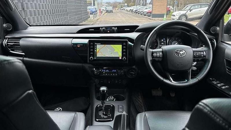 Used Toyota HiLux 201 HP (147 kW) 2024 Grey Pickup