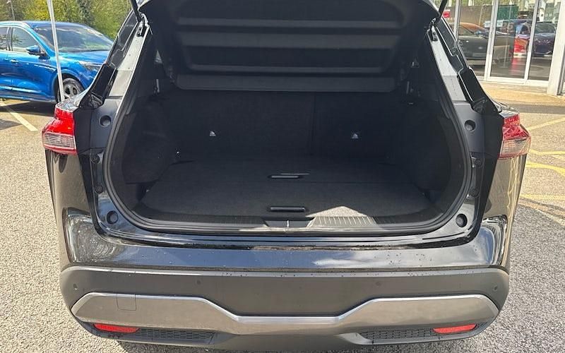 Used Nissan Qashqai N-Connecta 190 HP (139 kW) 2023 Black SUV
