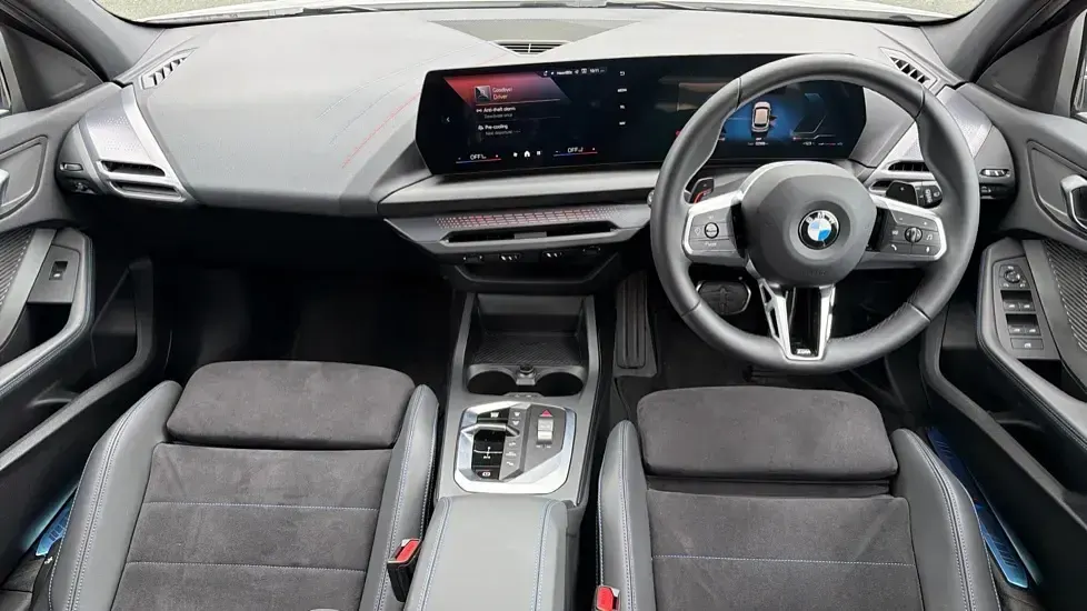 Usado BMW 120 M Sport 168 CV (123 kW) 2025 Blanco Utilitario