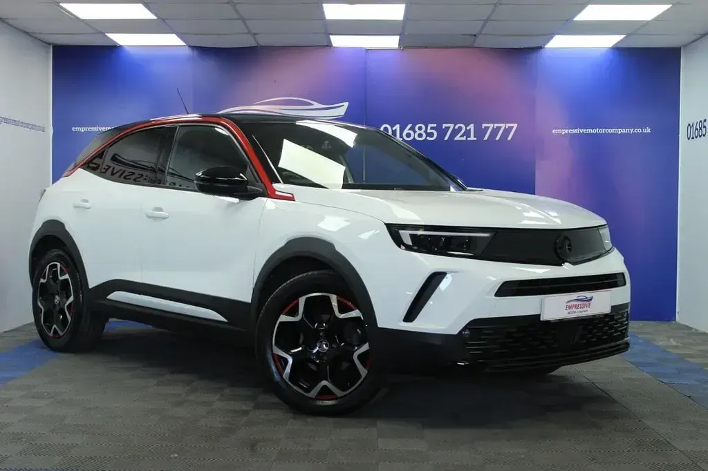 Used Vauxhall Mokka SRi 100 HP (73 kW) 2021 White SUV