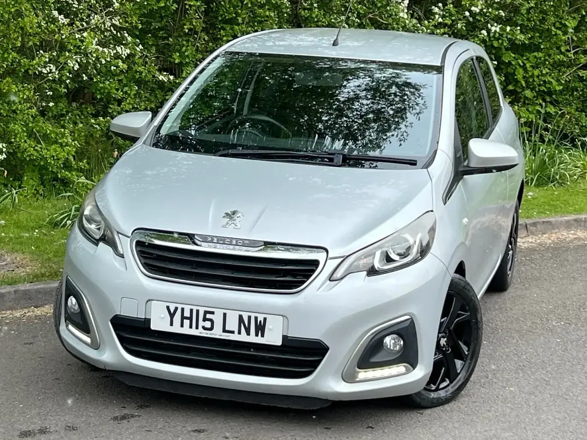 Used Peugeot 108 Allure 82 HP (60 kW) 2015 Silver Hatchback