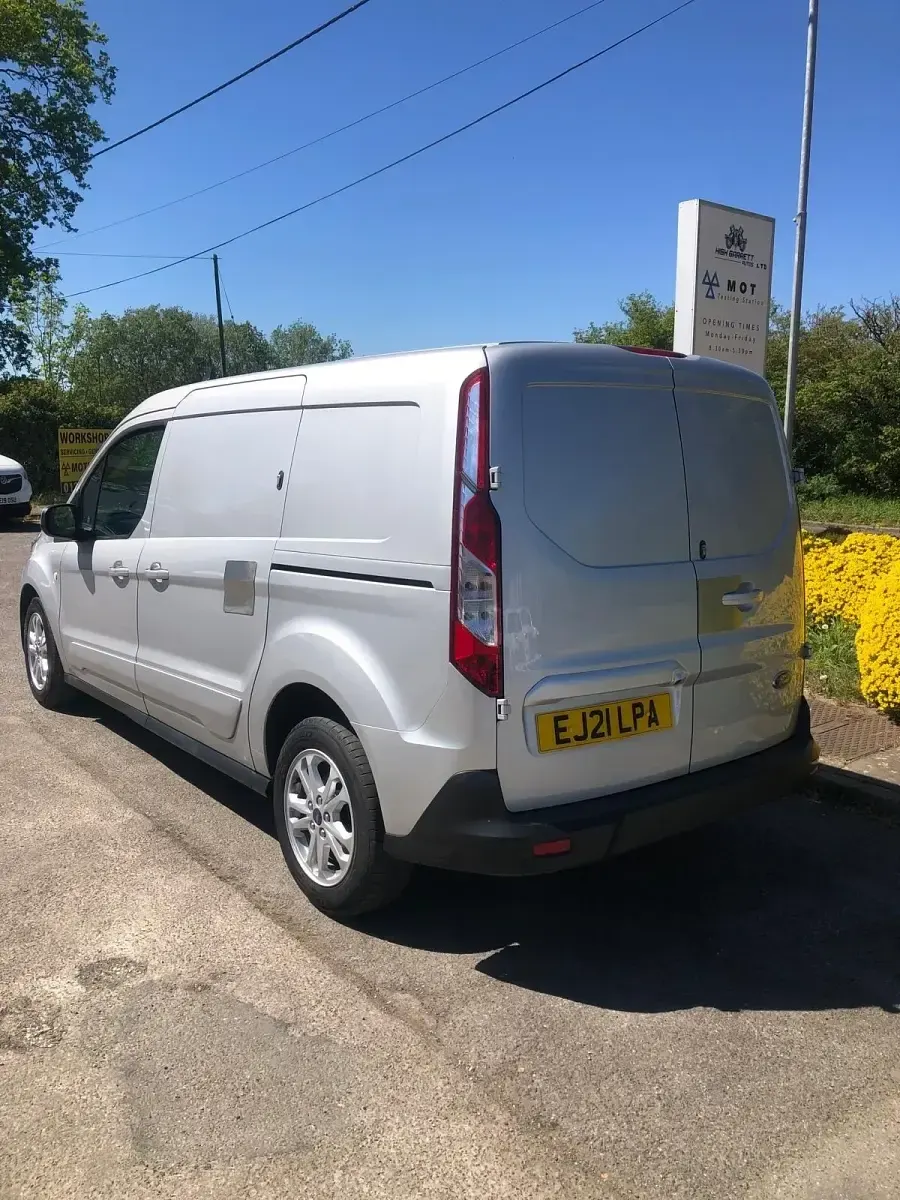 Second-hand Ford Transit Connect Limited 2021 Argintiu Monovolum