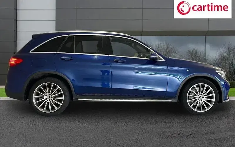 Used Mercedes GLC350 AMG line 258 HP (189 kW) 2018 Blue SUV