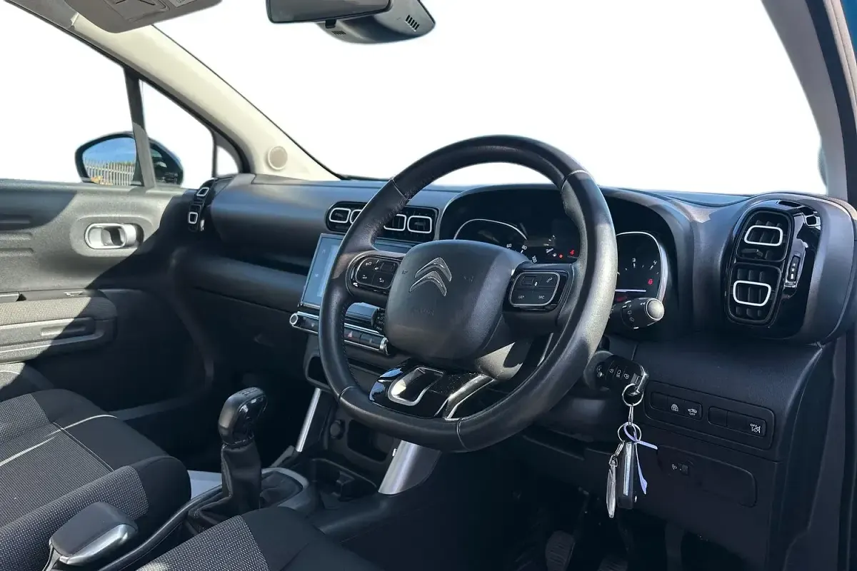 Used Citroën C3 Aircross Feel 82 HP (60 kW) 2018 Blue SUV