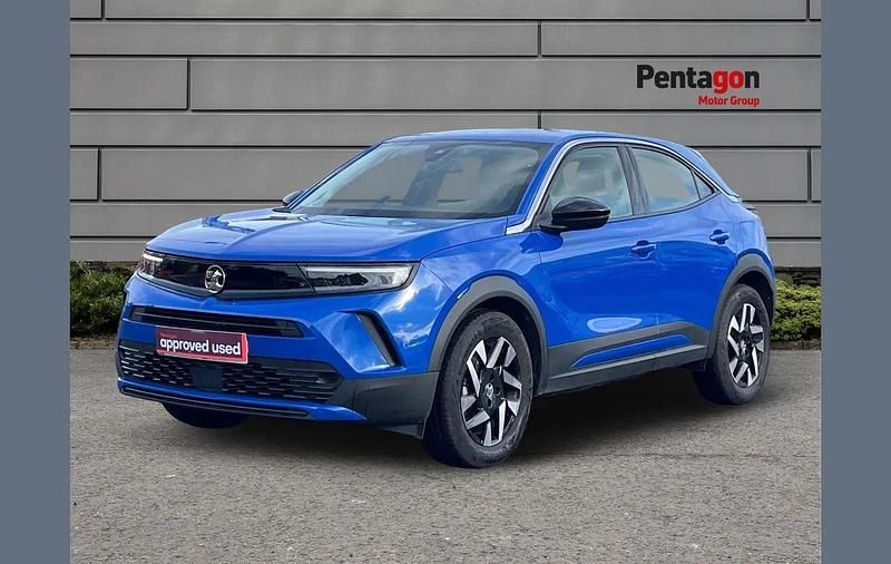 Second-hand Vauxhall Mokka Design Edition 100 kW (136 CP) 2024 Albastru SUV