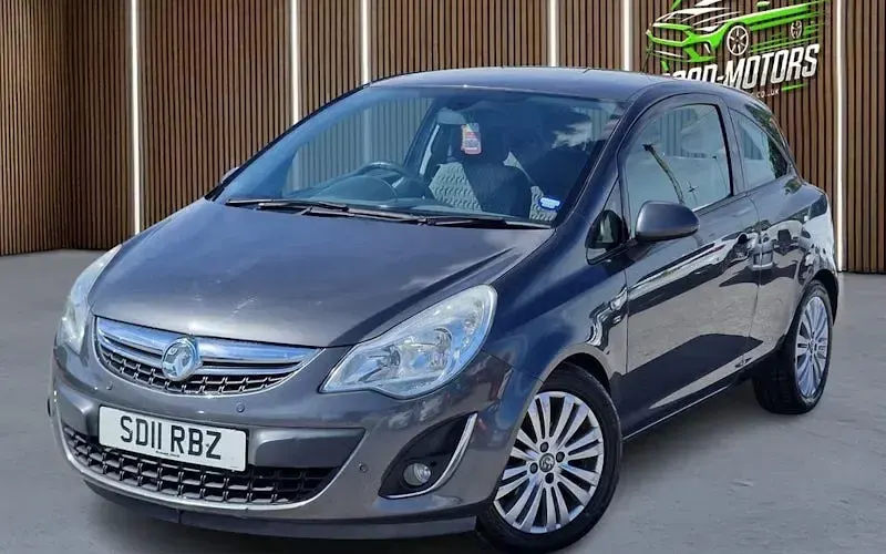 Begagnad Vauxhall Corsa 101 HK (74 kW) 2013 Halvkombi