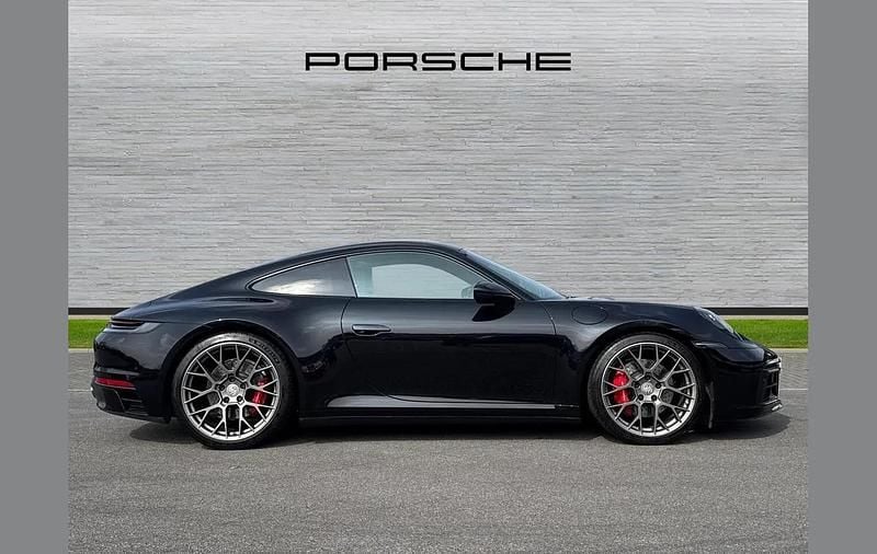 Used Porsche 911 444 HP (326 kW) 2022 Black Coupe