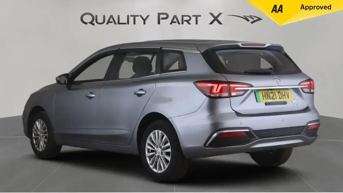Used MG MG5 EV Excite 114 kW (156 HP) 2021 Silver Estate