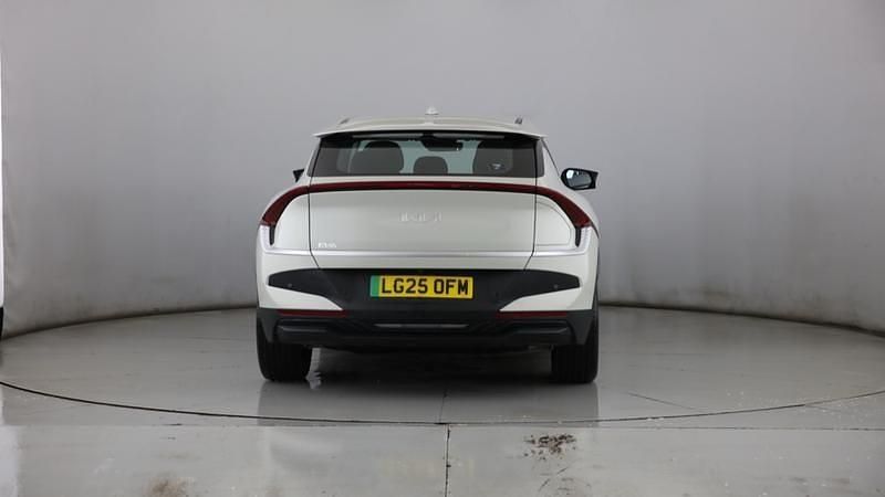 Used Kia EV6 125 kW (170 HP) 2025 White SUV