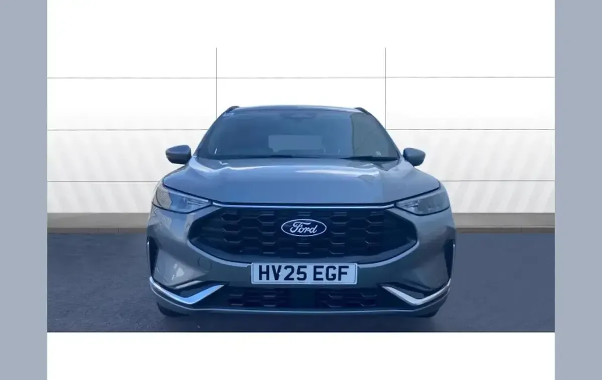 Used Ford Kuga ST-Line X 147 HP (108 kW) 2025 Silver SUV