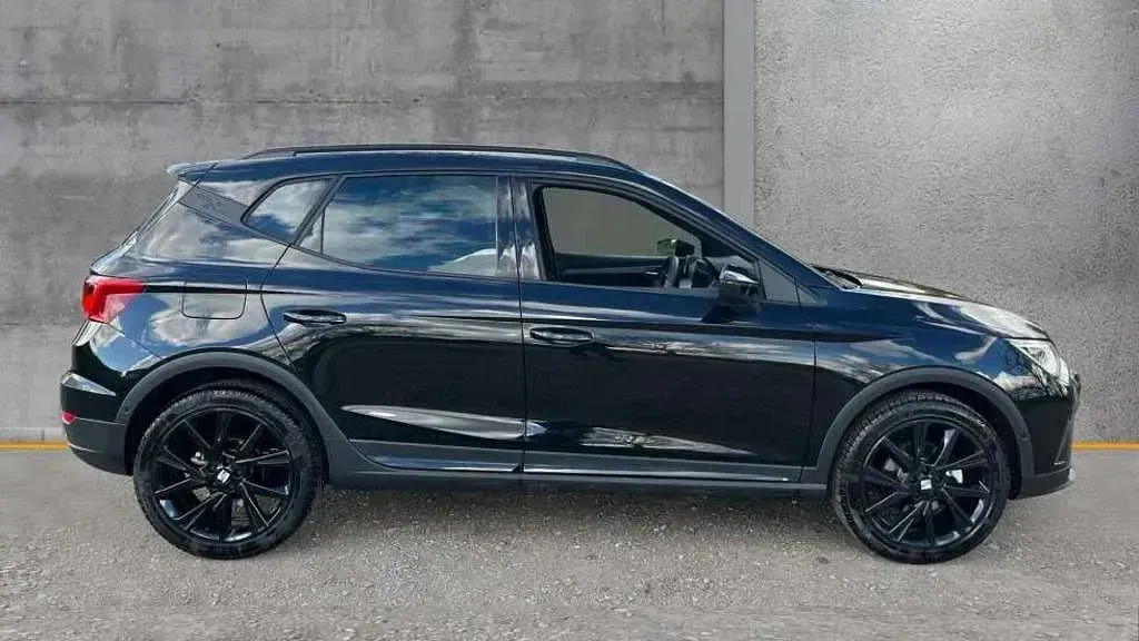 Used Seat Arona Black Edition 115 HP (84 kW) 2025 Metallic  midnight black SUV