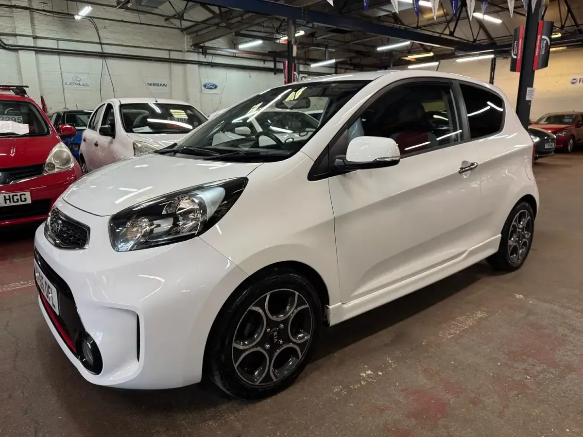 Second-hand Kia Picanto 84 CP (61 kW) 2015 Alb Hatchback