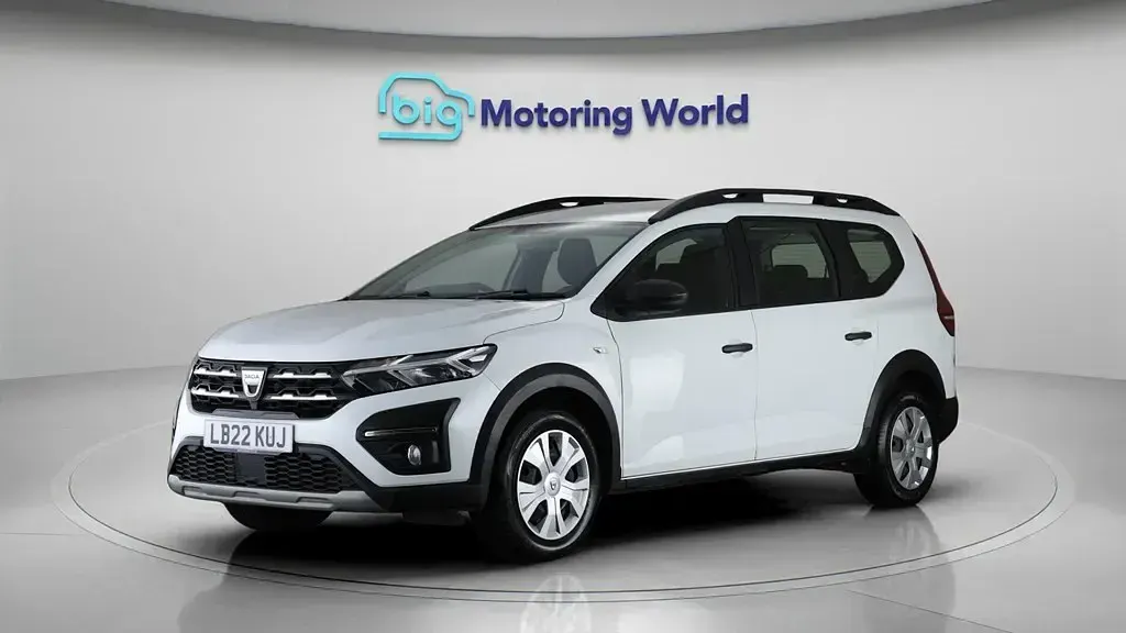 Begagnad Dacia Jogger Essentiel 110 HK (80 kW) 2022 Vit Minibuss