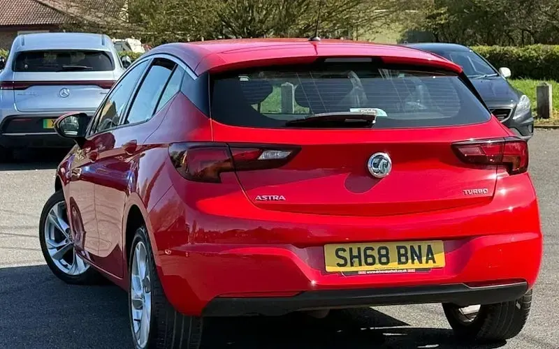 Used Vauxhall Astra SRi 150 HP (110 kW) 2019 Hatchback