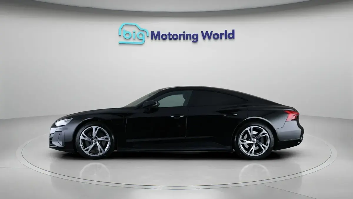 Used Audi e-tron GT quattro 384 kW (523 HP) 2023 Sedan