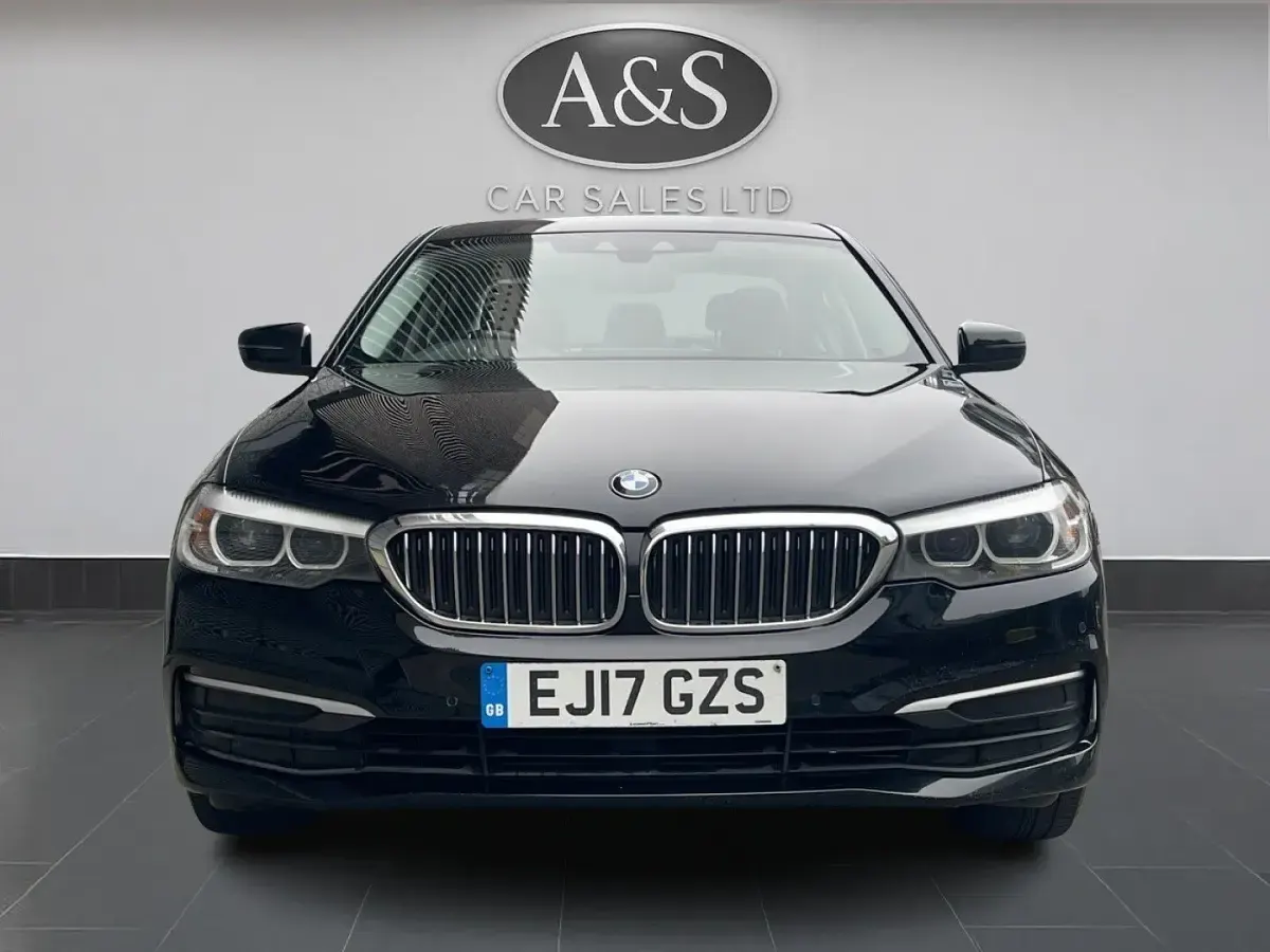 Usado BMW 520 Comfort Edition 2017 Negro Berlina