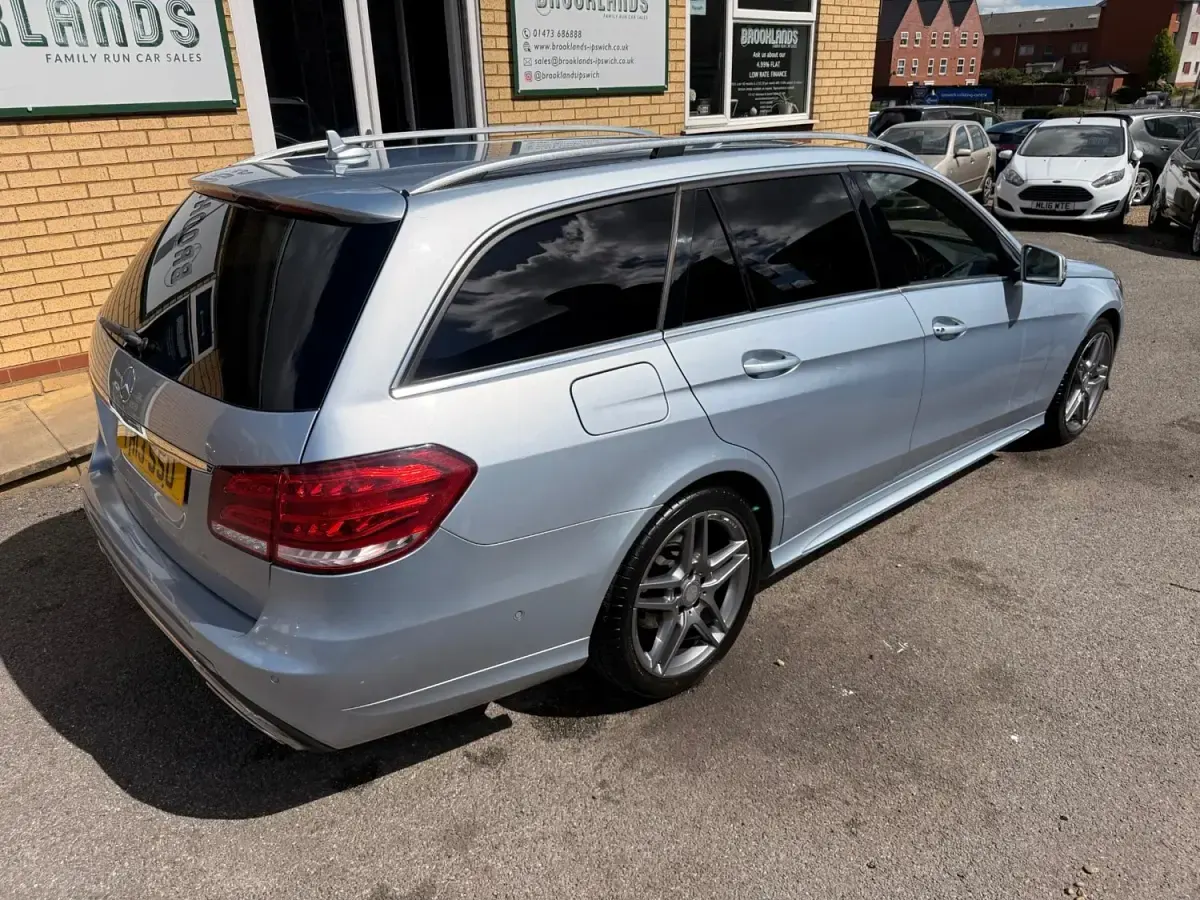 Usado Mercedes E350 AMG 250 HP (183 kW) 2013 Prateado Carrinha