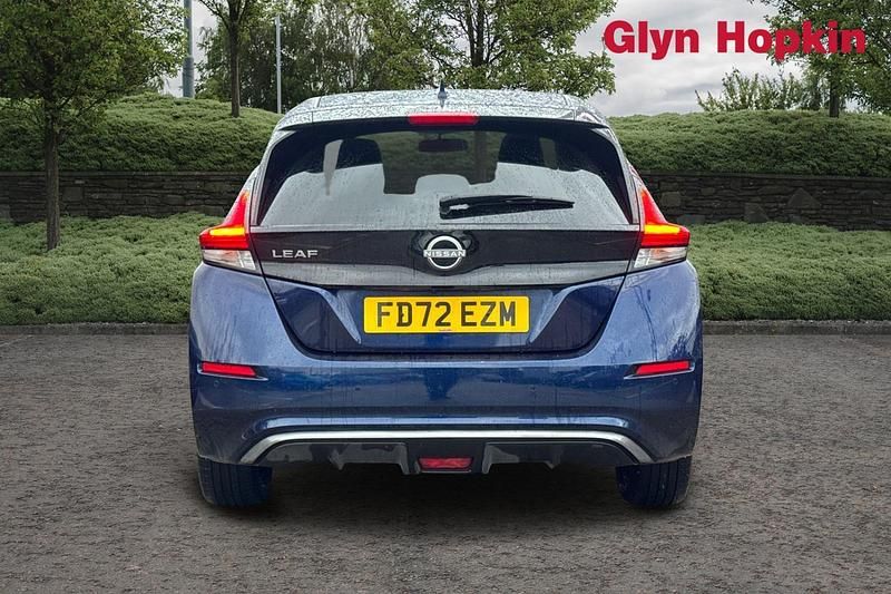 Used Nissan Leaf N-Connecta 110 kW (150 HP) 2022 Blue Hatchback