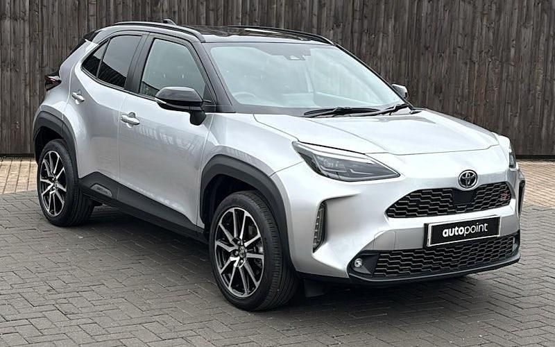 Used 2024 Toyota Yaris Hybrid Sport Estate | £21,099 (Good price) - Image 1/4