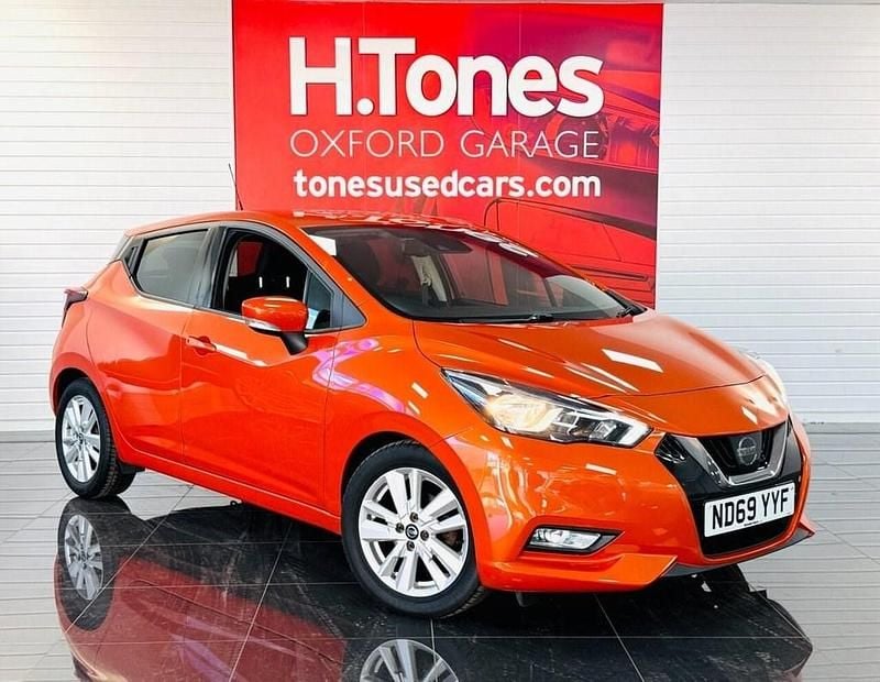 Usado Nissan Micra Acenta 100 HP (73 kW) 2020 Laranja Citadino