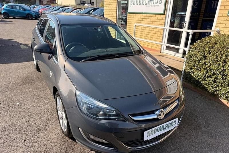 Used Vauxhall Astra SRi 2015 Grey Estate