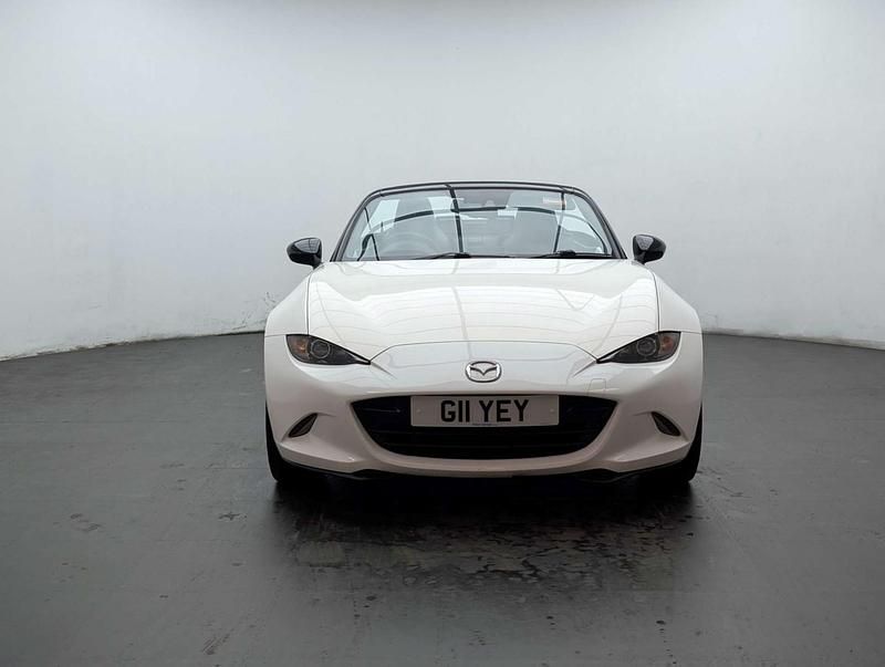Used Mazda MX5 Inclusive 160 HP (117 kW) 2016 White Cabriolet