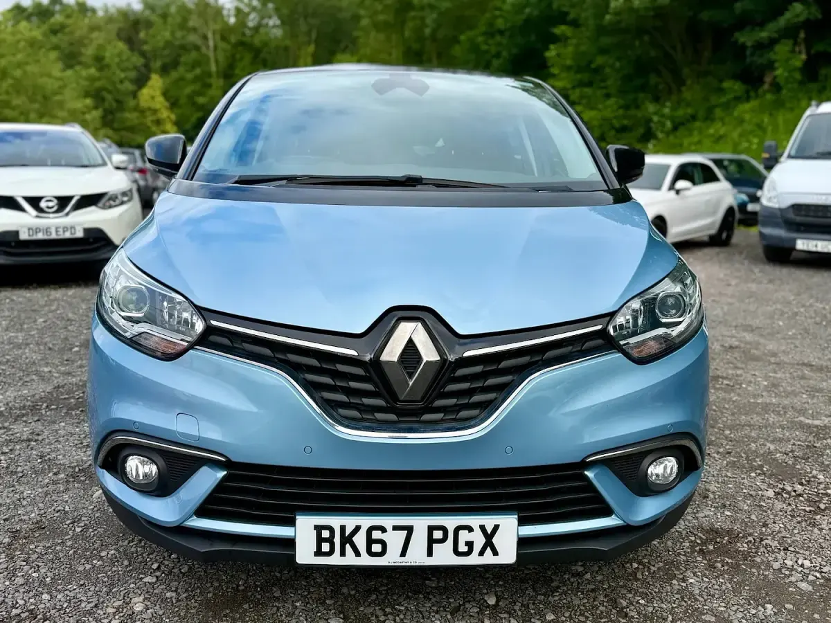 Used Renault Scénic Dynamique 110 HP (80 kW) 2017 Blue MPV