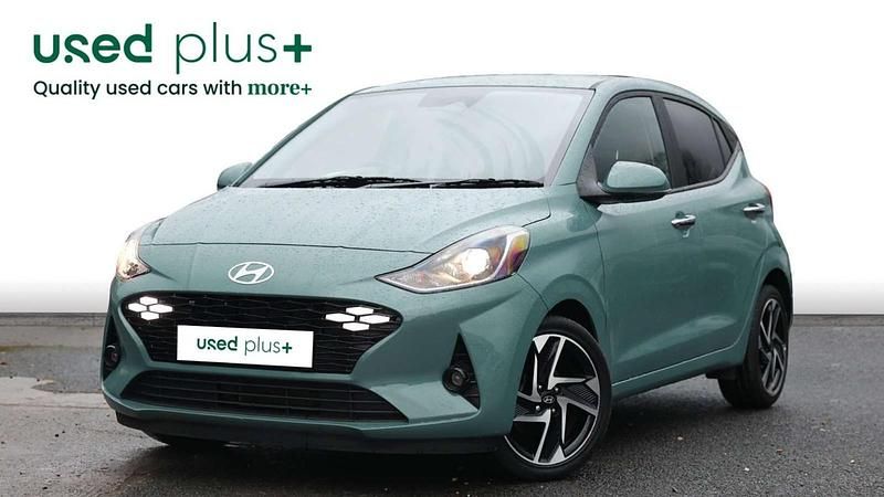Used Hyundai i10 Premium 63 HP (46 kW) 2024 Green Hatchback