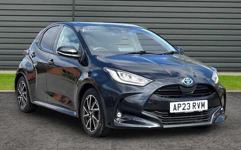 Used Toyota Yaris Hybrid Design 116 HP (85 kW) 2026 Hatchback