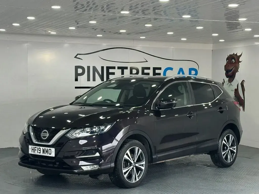 Used Nissan Qashqai N-Connecta 140 HP (102 kW) 2019 Black SUV