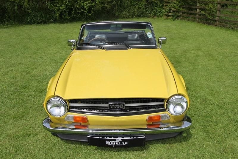 Used Triumph TR6 150 HP (110 kW) 1968 Yellow Cabriolet