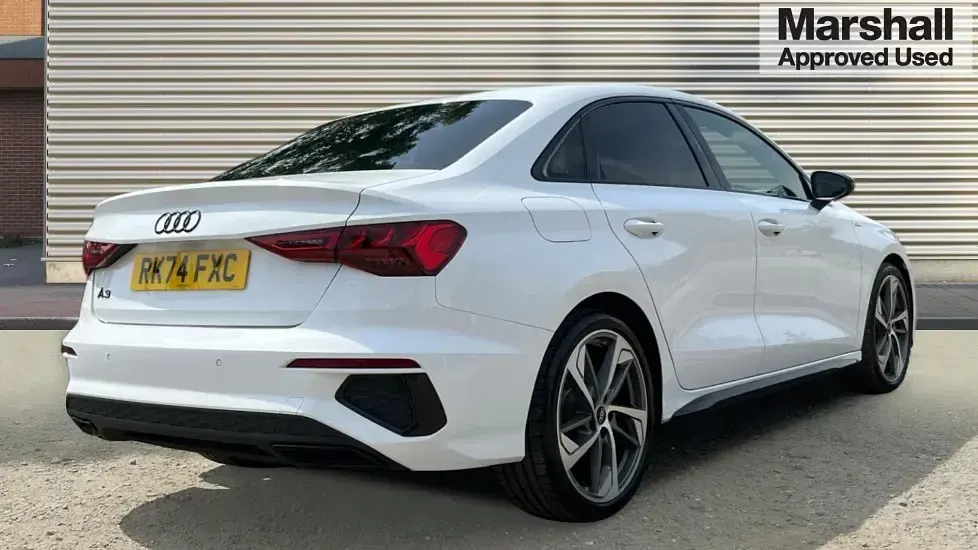 Used Audi A3 Black Edition 150 HP (110 kW) 2024 White