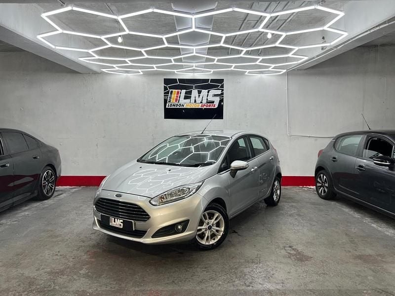 Used Ford Fiesta Zetec 2015 Silver Hatchback