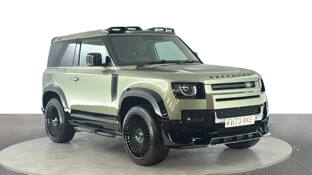 Used Land Rover Defender HSE 2024 Green SUV