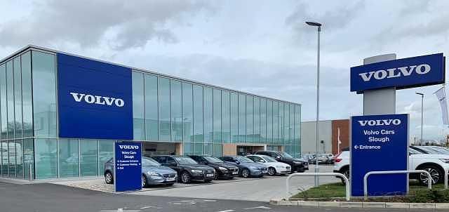 Used Volvo XC40 Plus 208 HP (152 kW) 2024 SUV