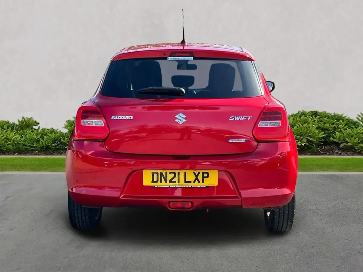 Usado Suzuki Swift SZ-L 83 HP (61 kW) 2021 Vermelho Citadino