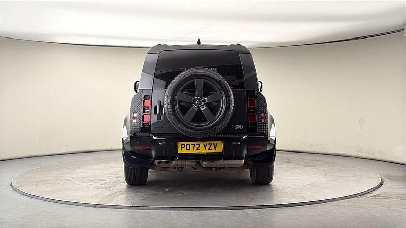 Used Land Rover Defender HSE Dynamic 2022 Carpathian grey SUV
