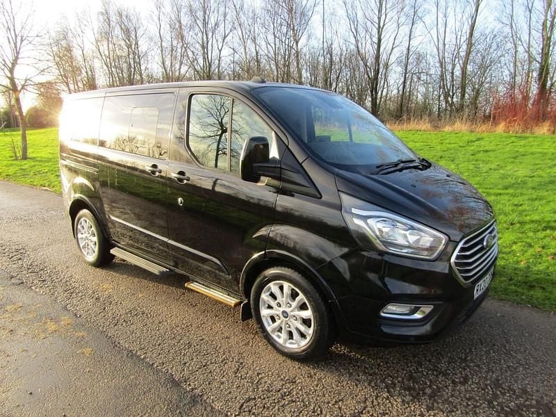 Used Ford Tourneo Titanium 130 HP (95 kW) 2020 Black MPV