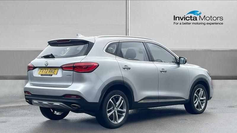 Used MG HS Excite 162 HP (119 kW) 2023 Silver SUV