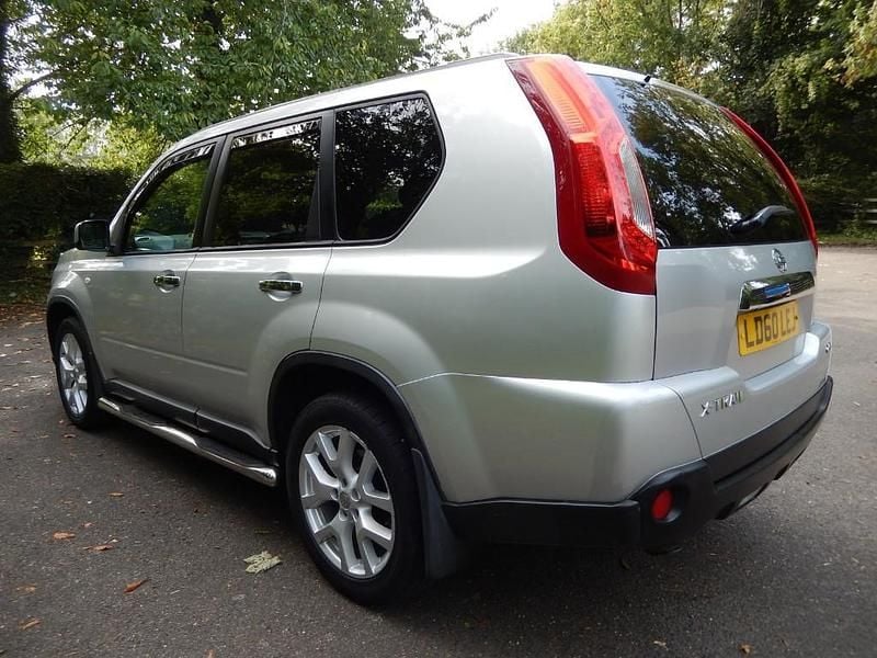 Used Nissan X-Trail Tekna 173 HP (127 kW) 2010 Silver SUV