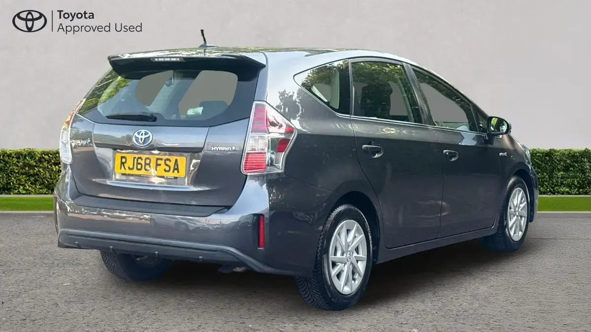 Used Toyota Prius+ 136 HP (100 kW) 2019 Decuma grey MPV