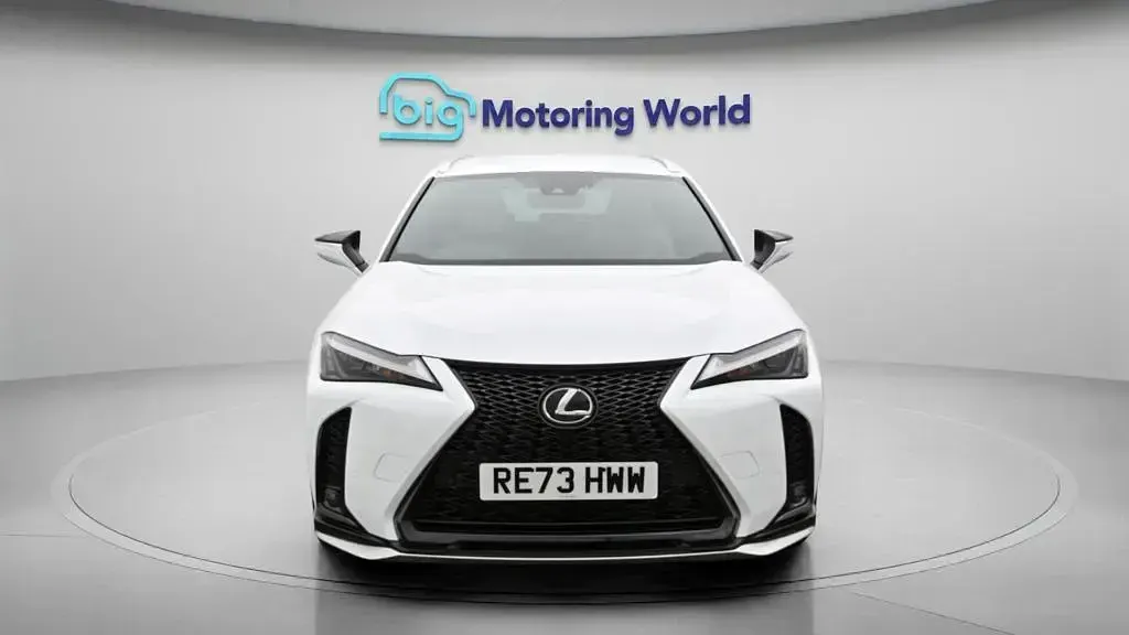 Used Lexus UX 250h Sport Design Packet 184 HP (135 kW) 2023 White SUV